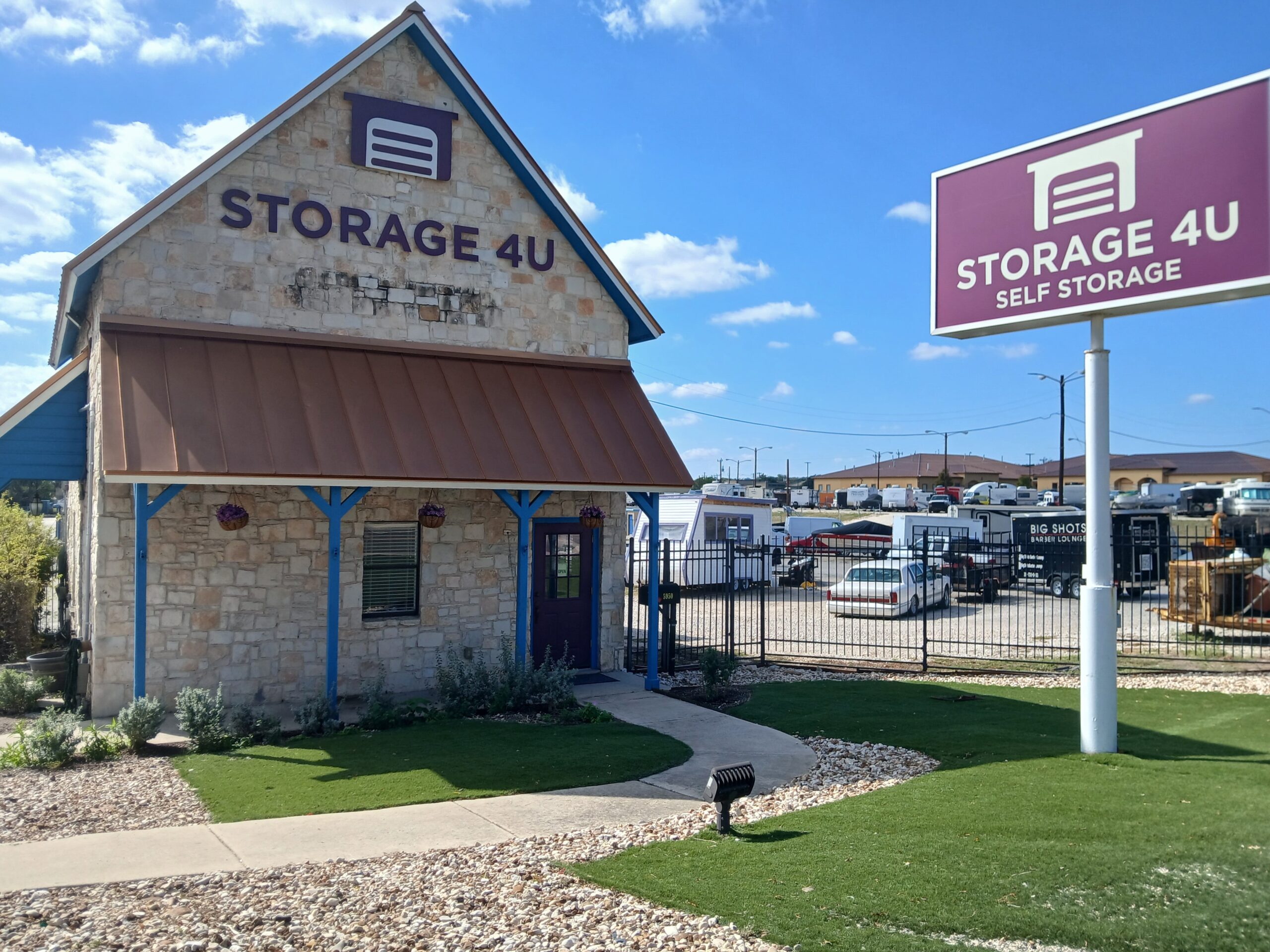 Storage 4U West RV Parking Boat and RV Storage Units